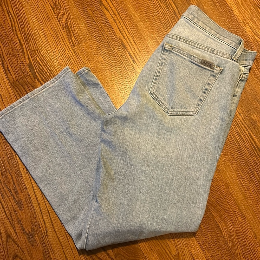 Light wash Joes jeans